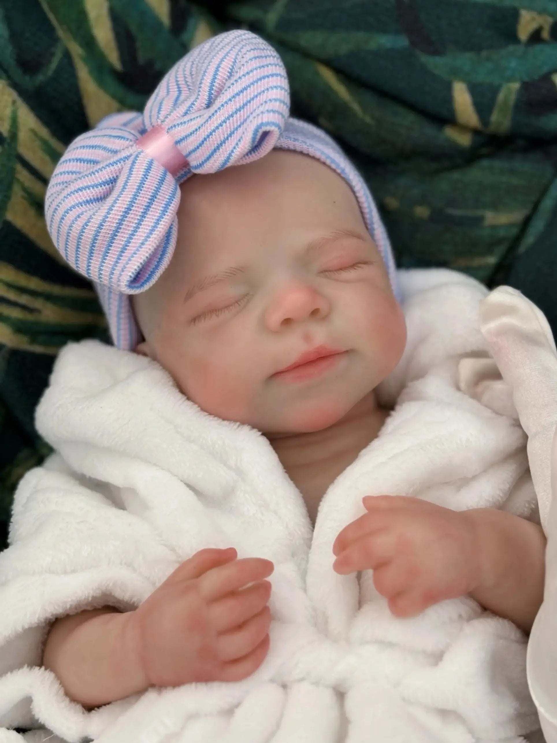 Real Silicone Reborn Dolls – full body silicone reborn baby doll UK view 4