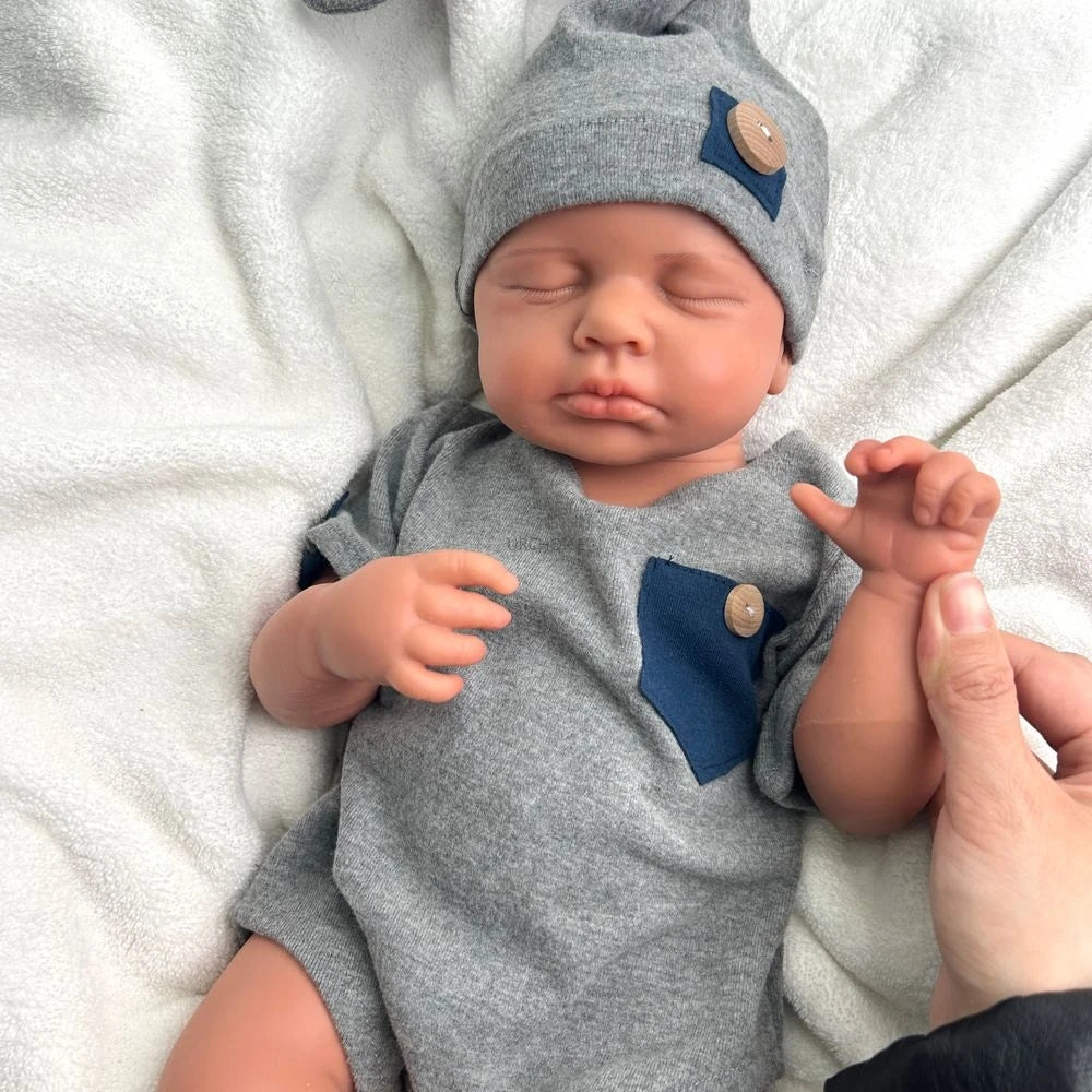 Best Full Body Silicone Reborn Baby Uk – full body silicone reborn baby doll UK view 3