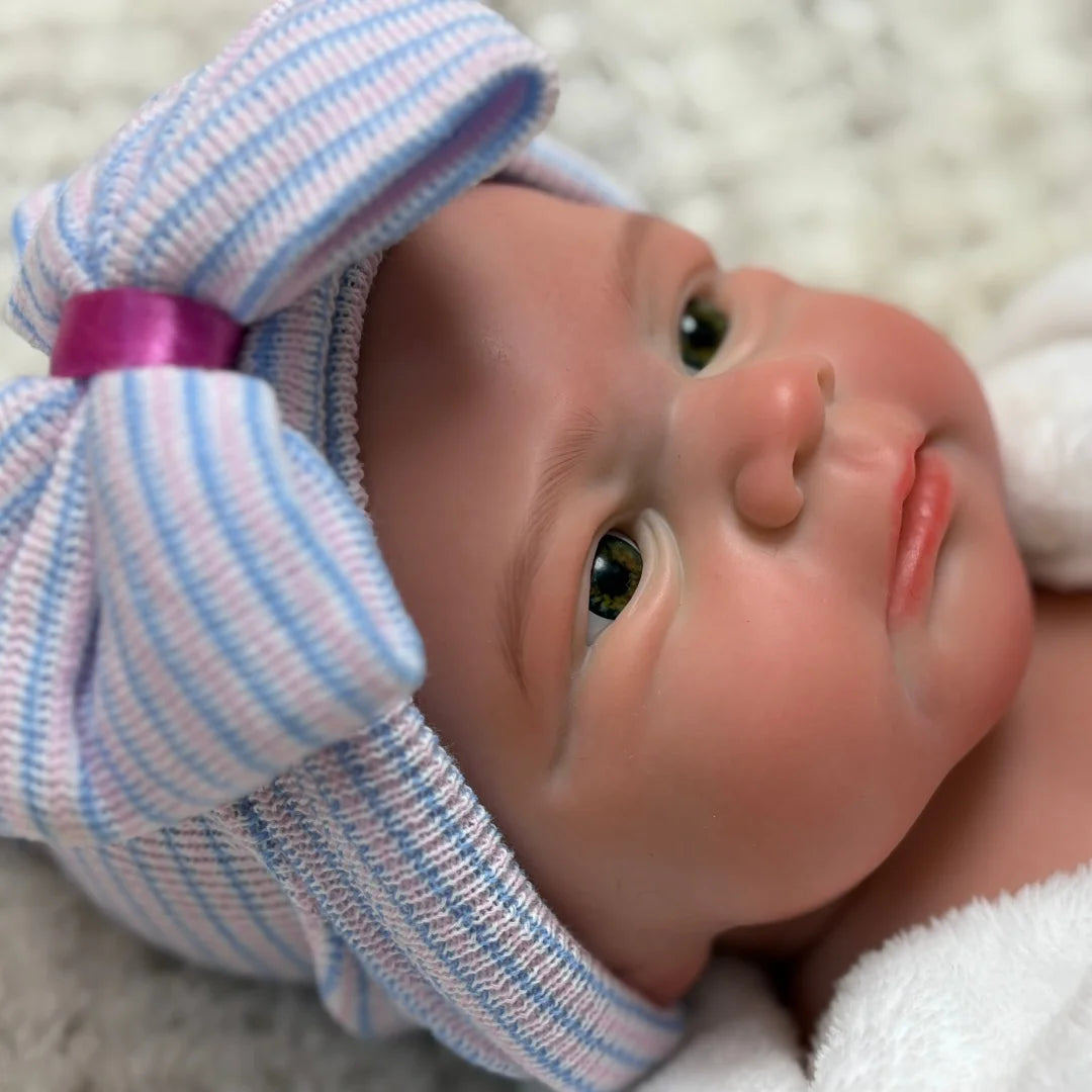 Baby Doll Realistic – lifelike reborn baby doll UK view 2
