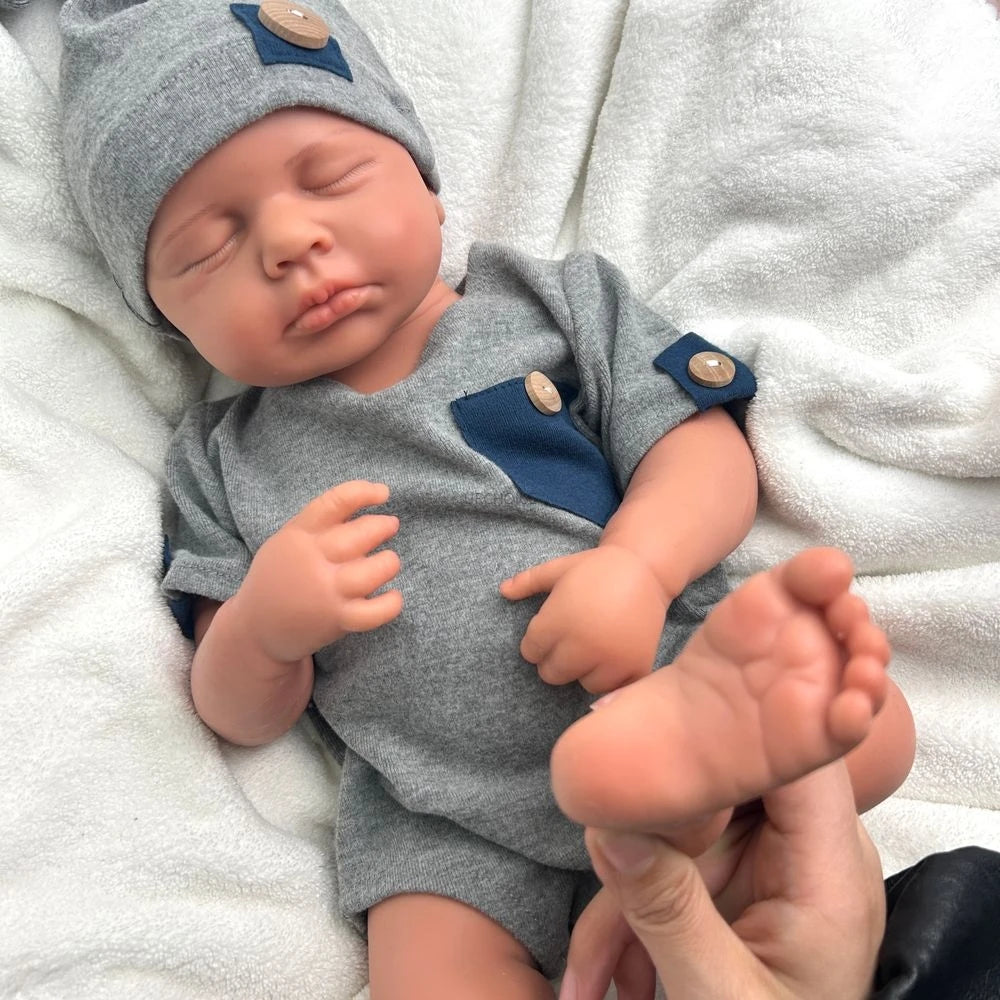 Best Full Body Silicone Reborn Baby Uk – full body silicone reborn baby doll UK view 2