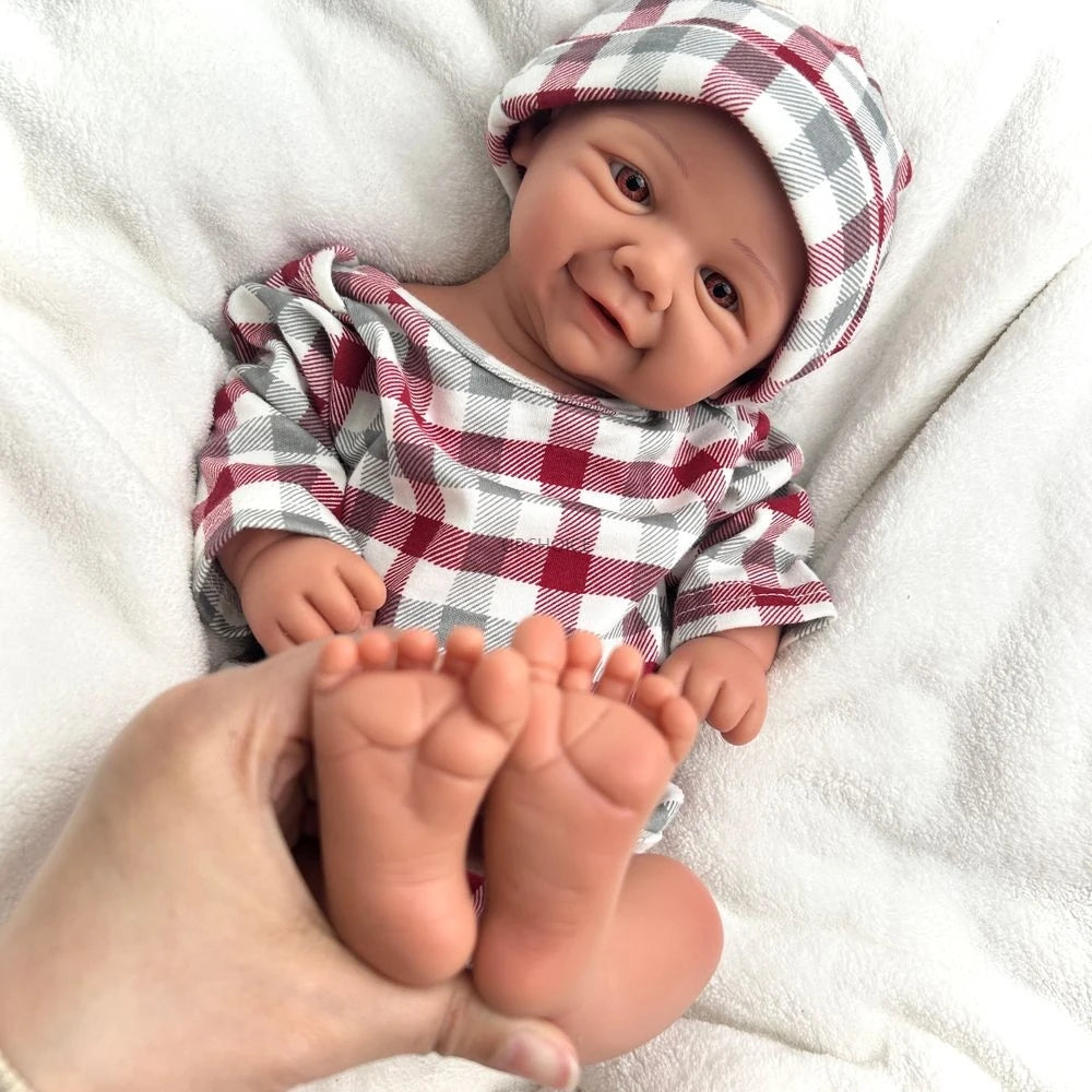 Reborn Babys – lifelike reborn baby doll UK view 2